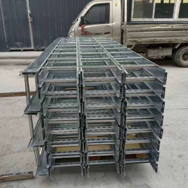 Hot-Dip Galvanized Cable Ladder - الصورة 4